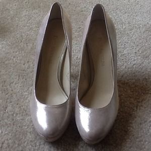 Enzo Angiolini nude pumps