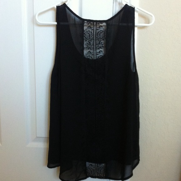 Black chiffon sleeveless top with lace trim - Picture 2 of 3