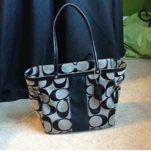 Black and great coach bag