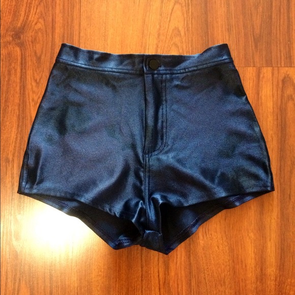 High Waisted AA Shorts!