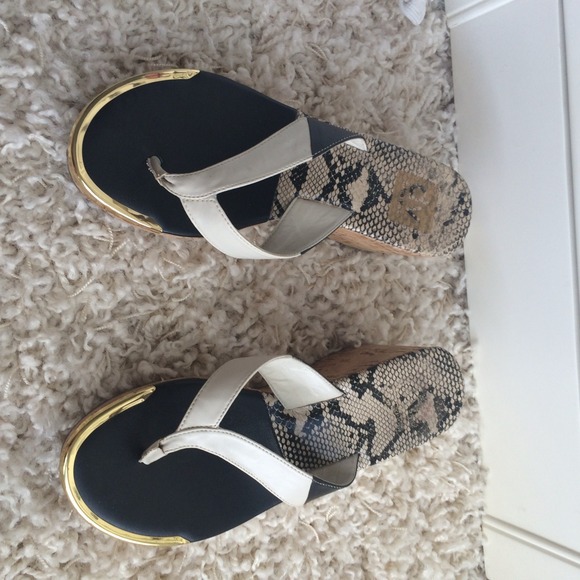 Platform Sandalwood Flip Flops