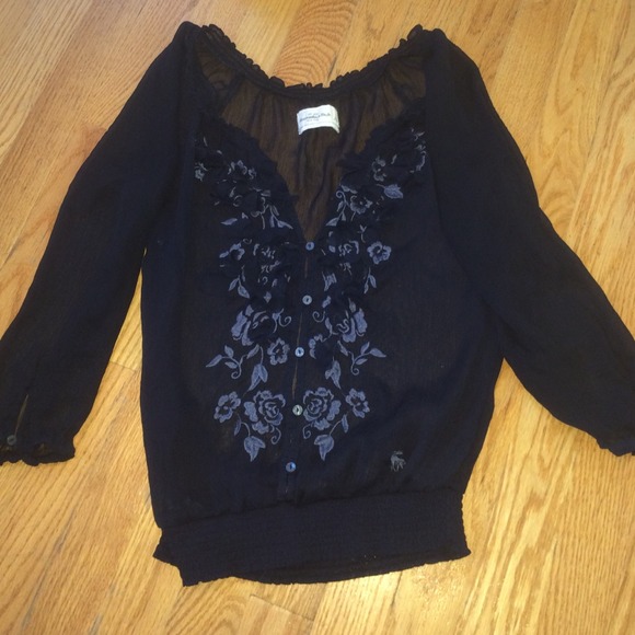 REDUCED! ✨Sheer dressy shirt