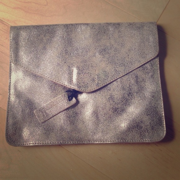 Envelope clutch
