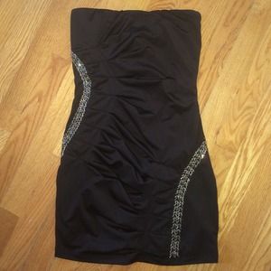 REDUCED!✨Strapless black dress