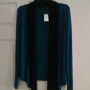 NEW! Beautiful Sweater.