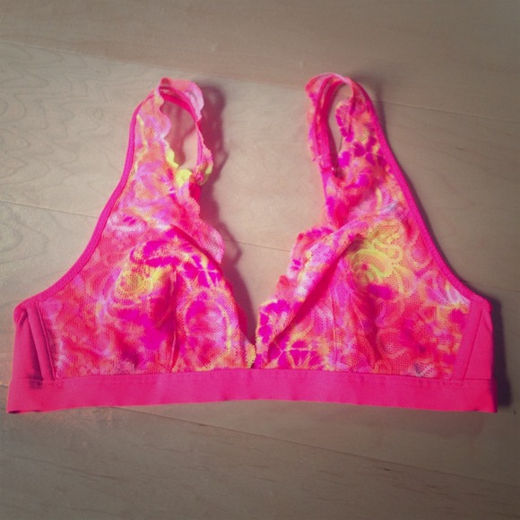 Pink by VS bralette bundle (10)