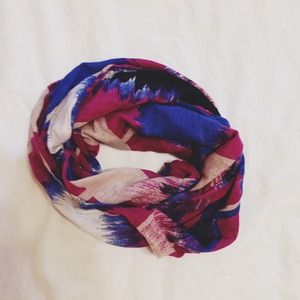 Printed scarf