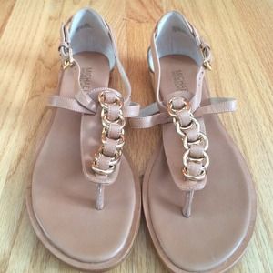 ❗️SOLD❗️Size 7.5M Michael Kors Sandals