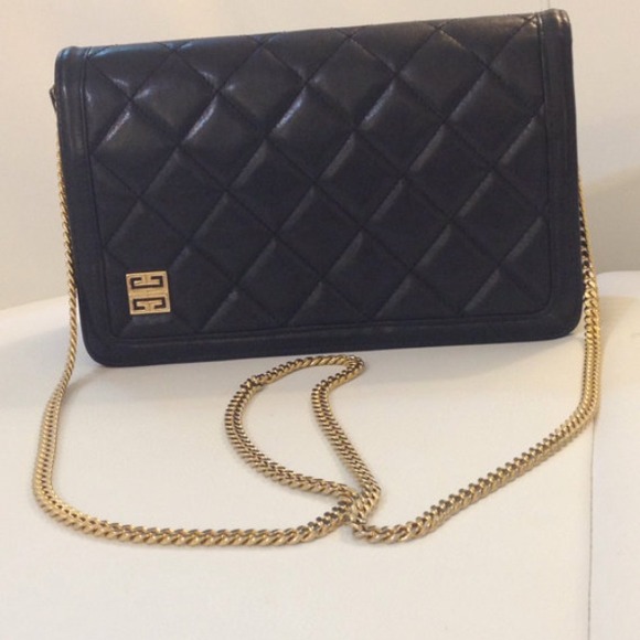 SOLD SOLD SOLD GIVENCHY RARE VINTAGE PURSE WOW!! - Picture 4 of 4