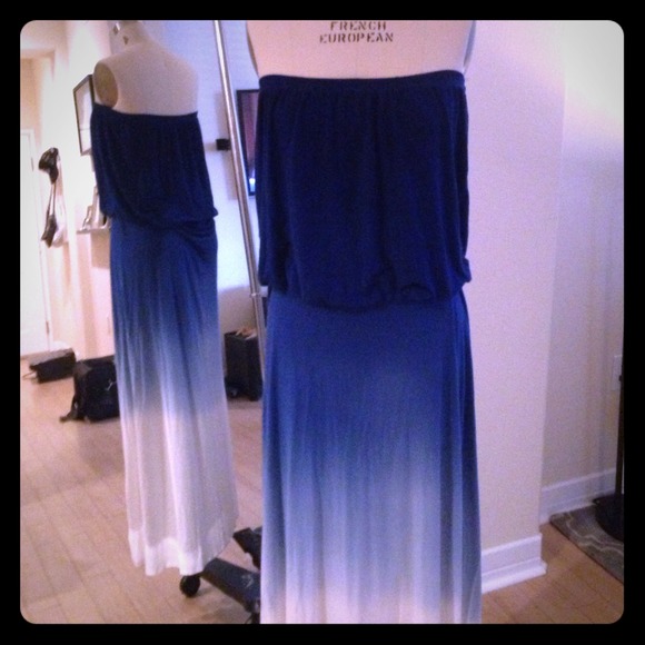elan Dresses & Skirts - Elan Ombré royal blue and white maxi dress