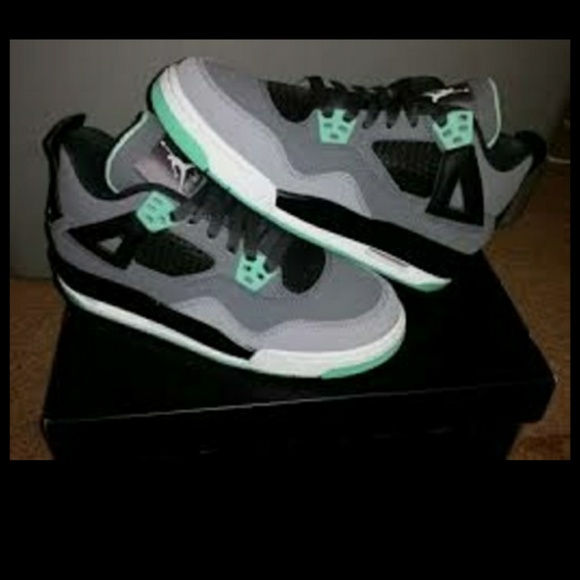 Jordan green glows