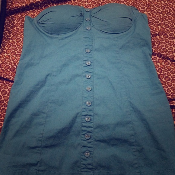 Strapless zip up top!