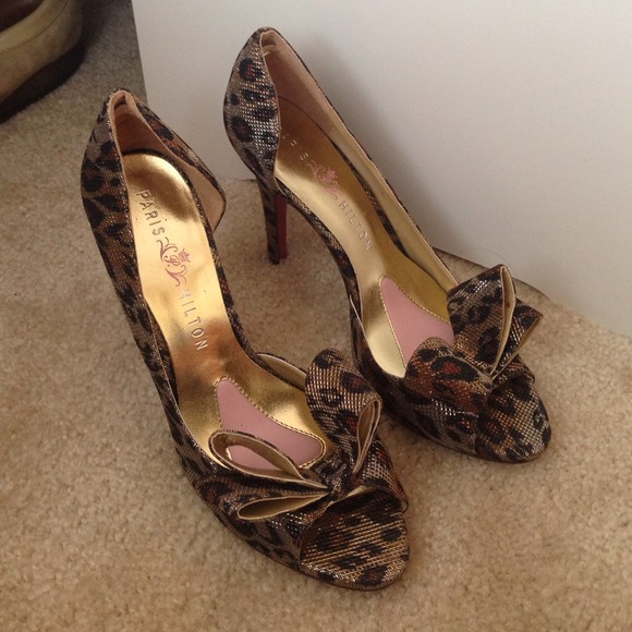 Paris Hilton cheetah heels!