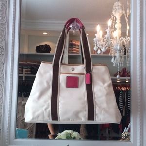 COACH Vintage Hampton Weekender Tote