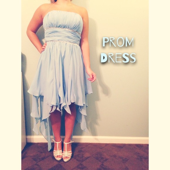 High Low Prom Dress 💙