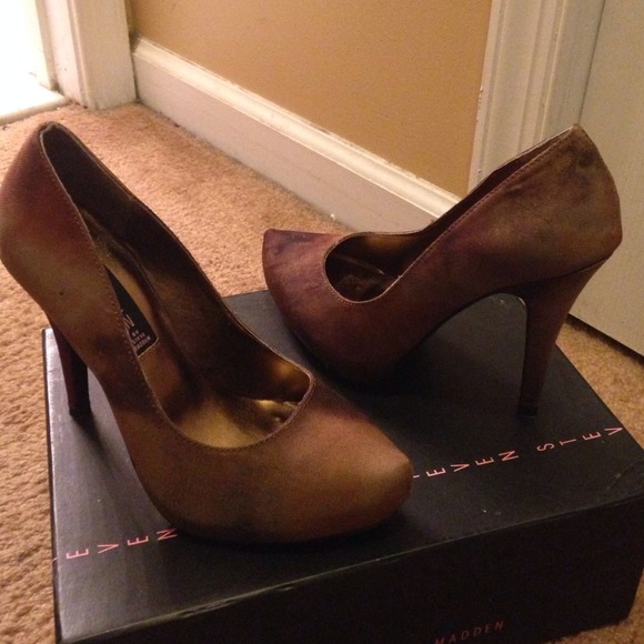 Steve Madden Pump