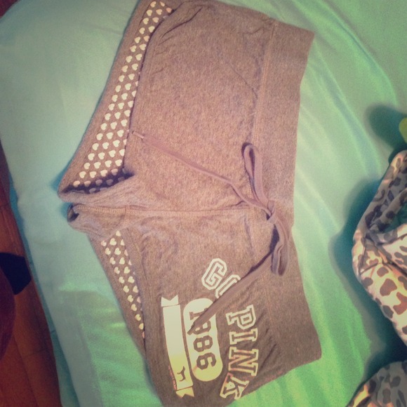 VS PINK SHORTS!