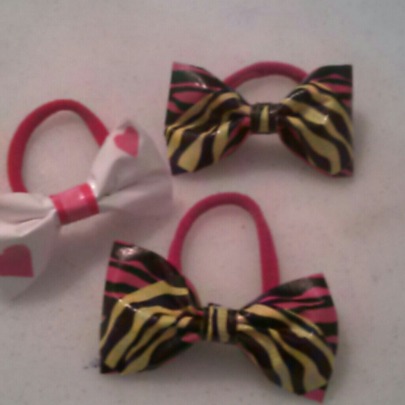 Hair band duct tape bows