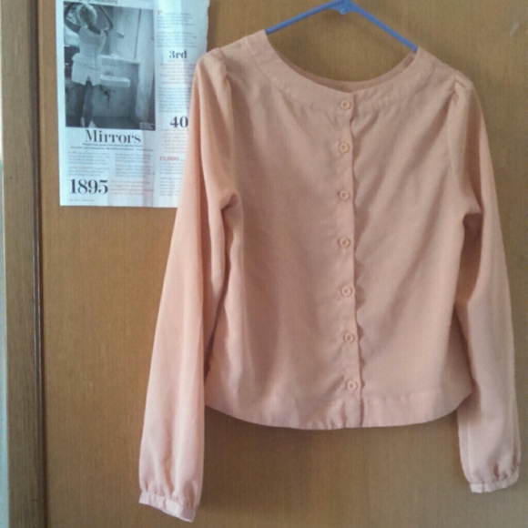 *Traded* F21 Peach Button Blouse - Picture 2 of 4