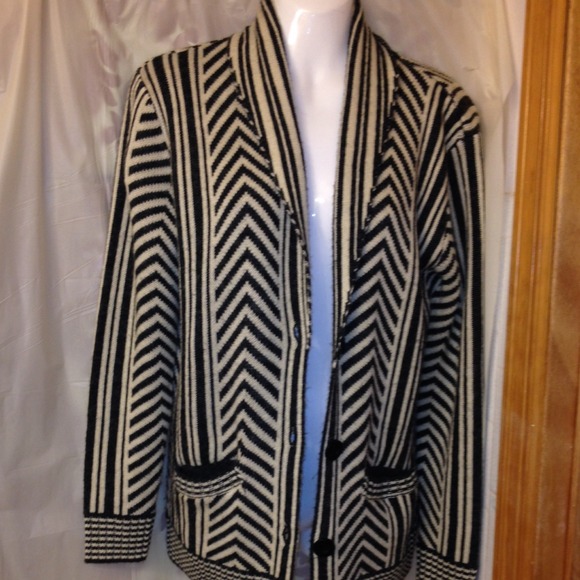 ❤❤SOLD EBAY❤❤Forever21 cardigan  black
