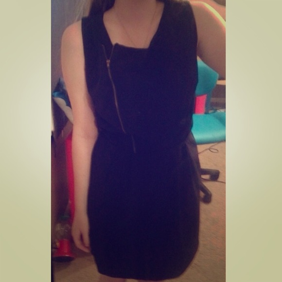 Forever 21 Black dress.