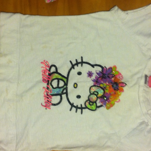 Girls Hello Kitty skirt and top - Picture 2 of 3