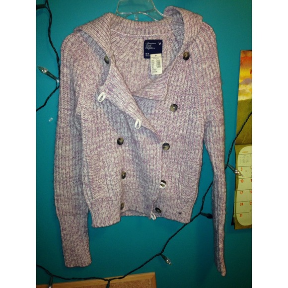 American Eagle outfitters sweater