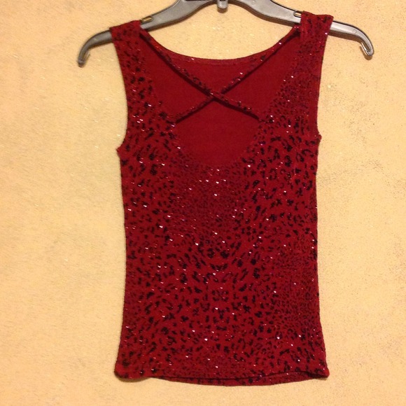 Sleeveless Shimmer Top - Picture 2 of 2
