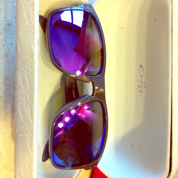 Purple and grey Sean white oakley - Picture 1 of 2