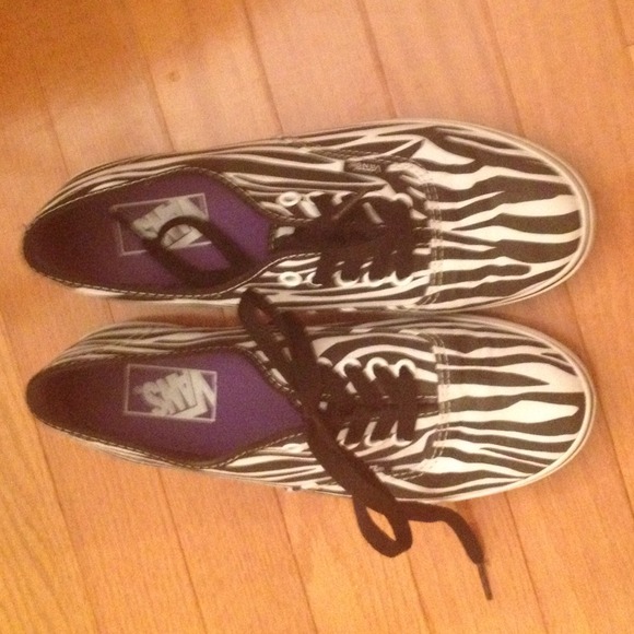 Zeebra Lo-Pro Vans