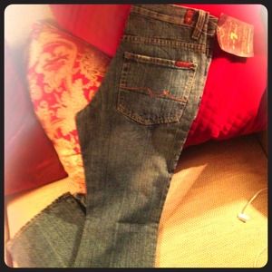 👄 7 For All Mankind 27 Boot Cut NWT Denim Jeans