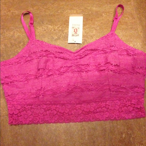 Pink crop - Picture 2 of 3