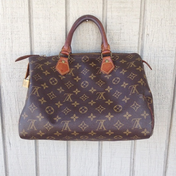 Louis Vuitton Handbags - RESERVED for Gio!! Vintage Louis Vuitton Speedy 30