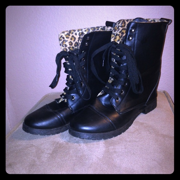 Wet Seal Black Combat Boots Cheetah