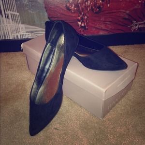 Pointed-Toe Ballerina Flats