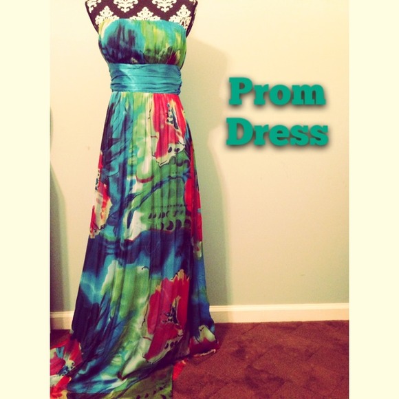 💙 Blue Prom Dress