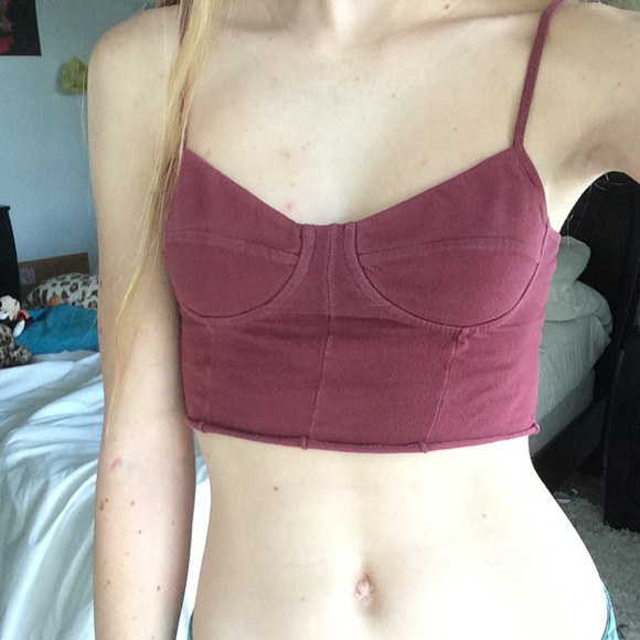 ❌SOLD❌🌻Brandy Melville🌻 maroon bralette