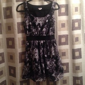 Black and dark purple rose dress