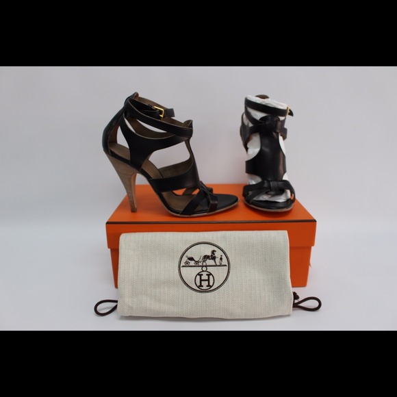 Brand New never worn Hermés Gamma shoes