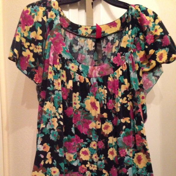 Flowery top