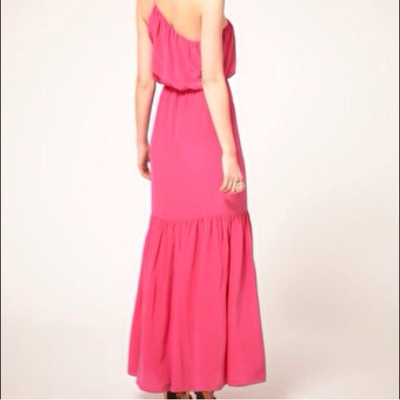 Beautiful Silk designer Dress - Picture 2 of 3