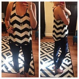 Blk + white Chevron tank!