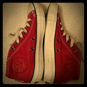Converse midtops