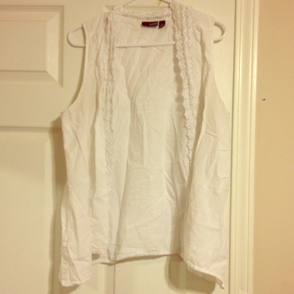 White sleeveless coverup