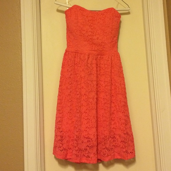 stunning dress. Light cotton material
