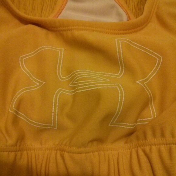 Small Under Armour sports bra USED - Picture 4 of 4