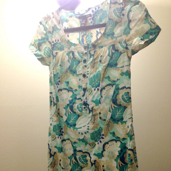H&M Dresses - H&M blue white floral dress H&M Dresses - H&M blue white floral dress