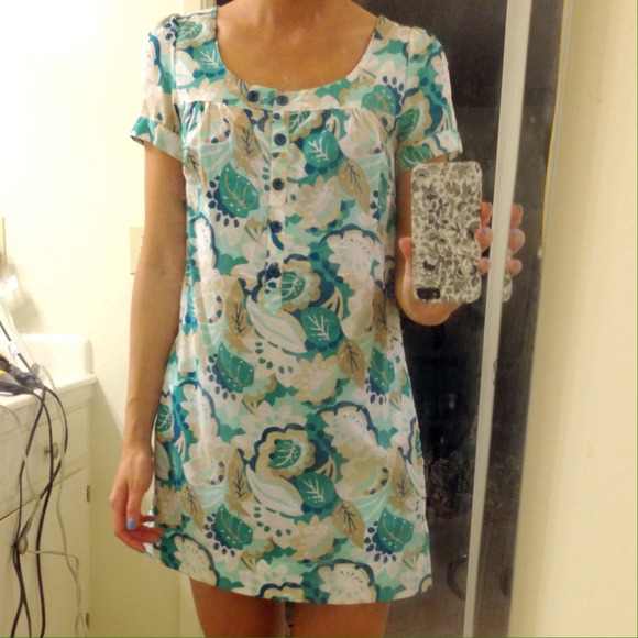 H&M Dresses - H&M blue white floral dress H&M Dresses - H&M blue white floral dress