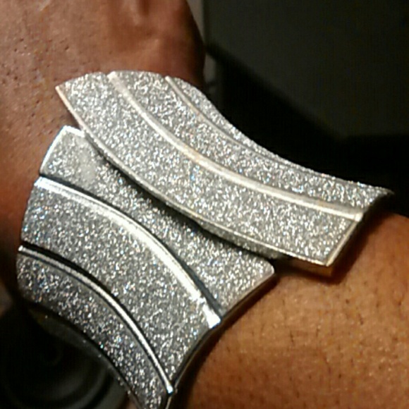 Bracelet - Picture 2 of 2