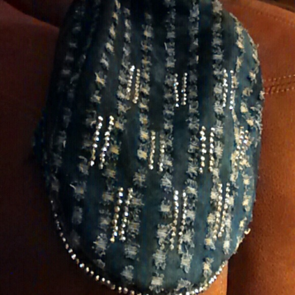 Hat - Picture 1 of 2